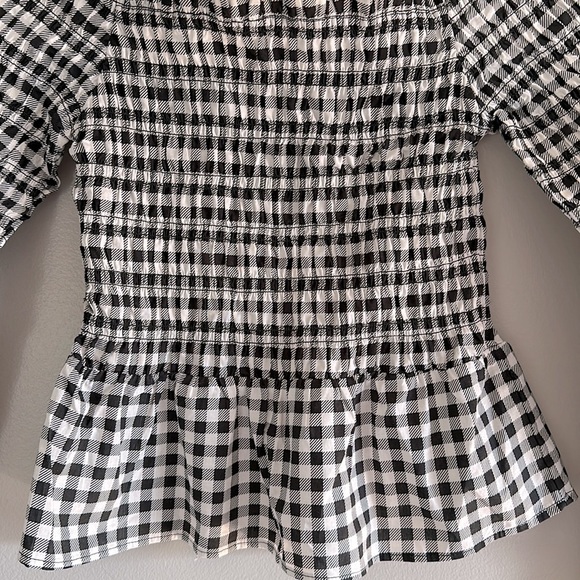 DIVIDED off the shoulder ruffle top - Picture 2 of 5